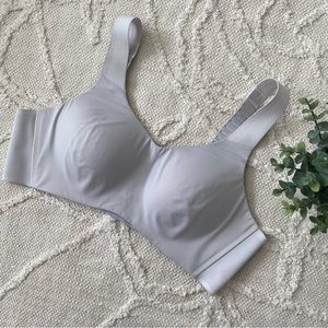 Knix Catalyst sports bra in dove grey, size 3 (fits 36B, 38B, 36C)